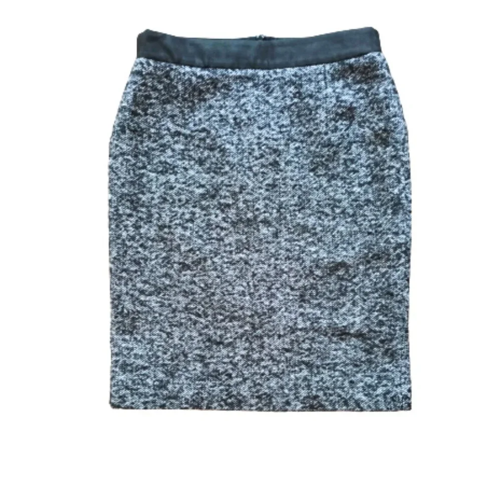 Bowden Wool Blend Skirt 6P with Black Waist Band. Back Slit. Fully Lined - Picture 6 of 11
